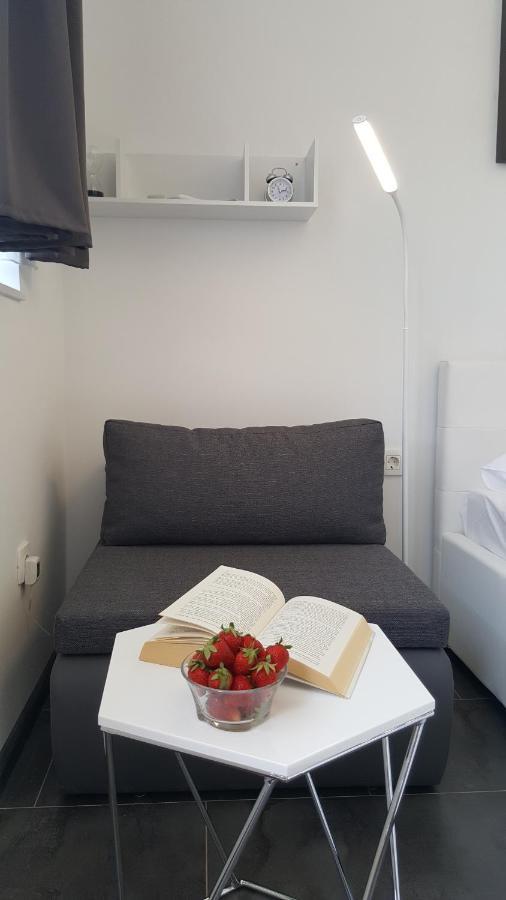 Grey House Apartamento Makarska Exterior foto