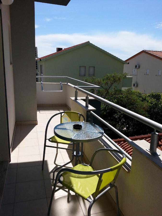 Grey House Apartamento Makarska Exterior foto