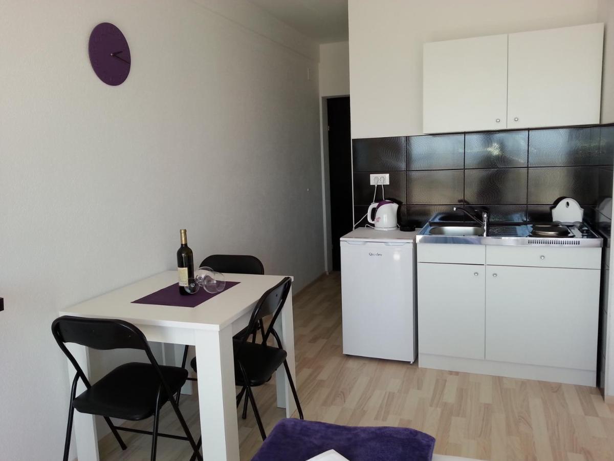 Grey House Apartamento Makarska Exterior foto