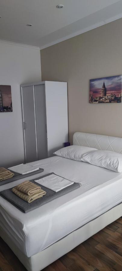 Grey House Apartamento Makarska Exterior foto